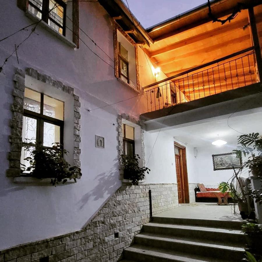 Guest House Hasko Gjirokastër Екстериор снимка