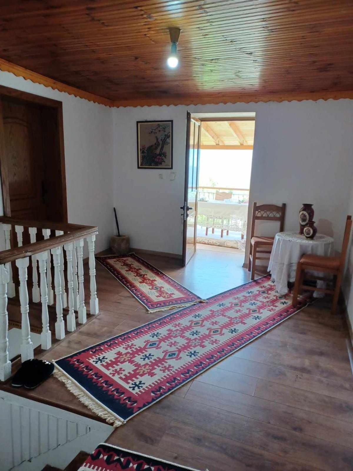 Guest House Hasko Gjirokastër Екстериор снимка