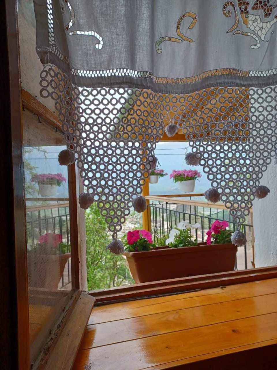 Guest House Hasko Gjirokastër Екстериор снимка