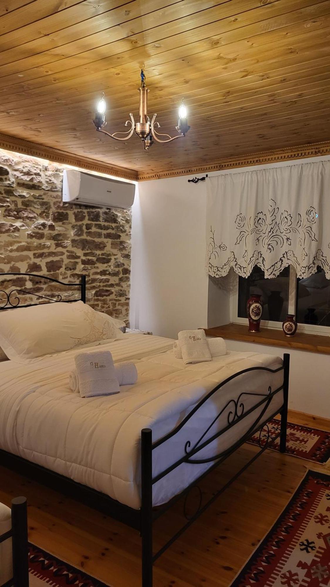 Guest House Hasko Gjirokastër Екстериор снимка