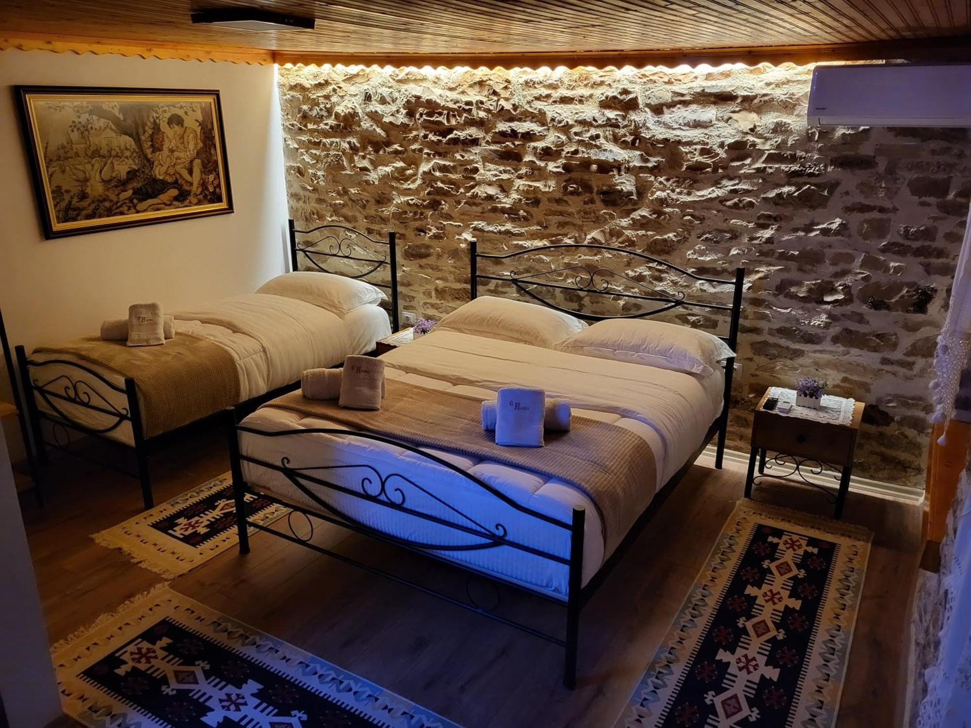 Guest House Hasko Gjirokastër Екстериор снимка