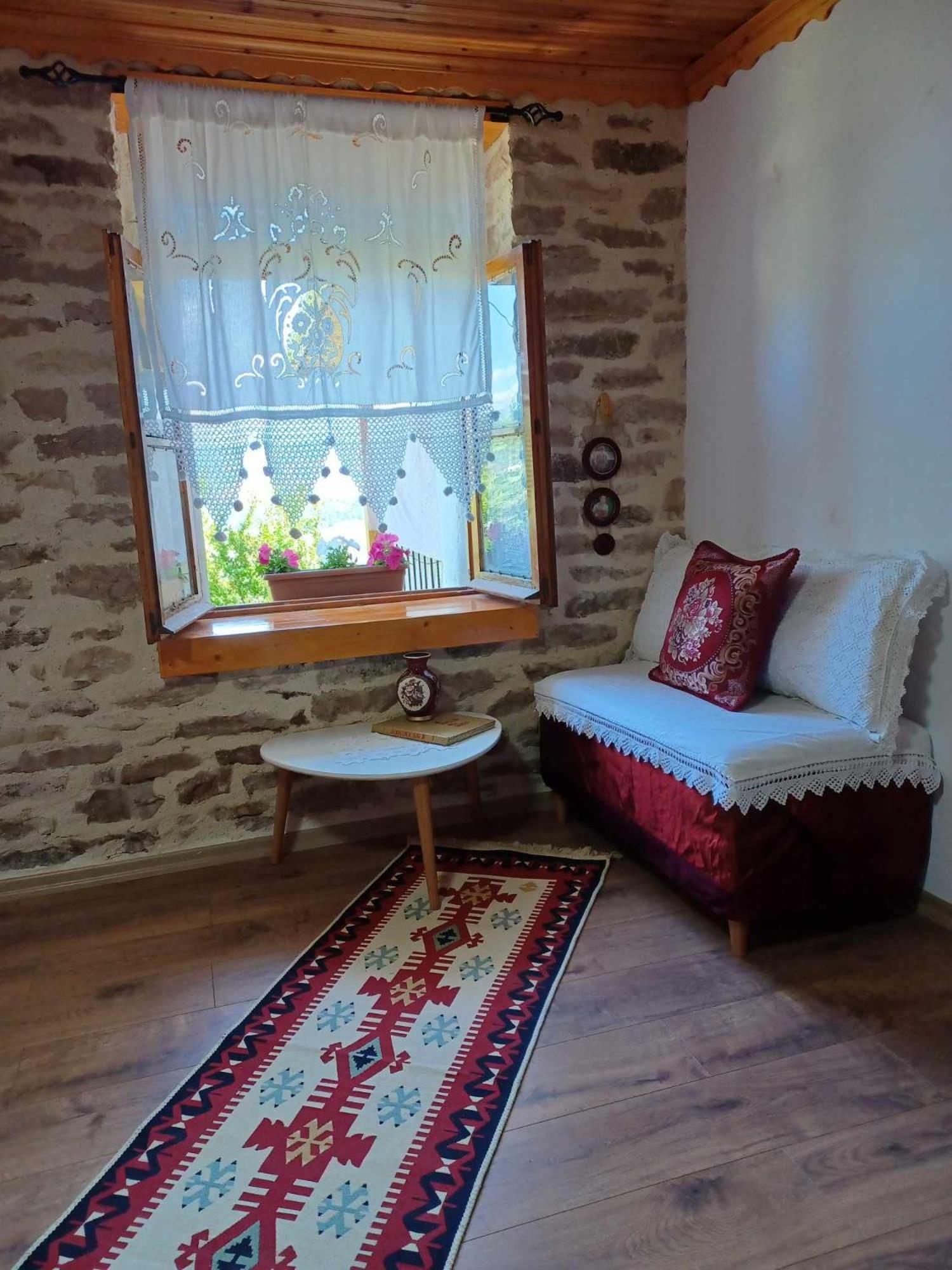 Guest House Hasko Gjirokastër Стая снимка