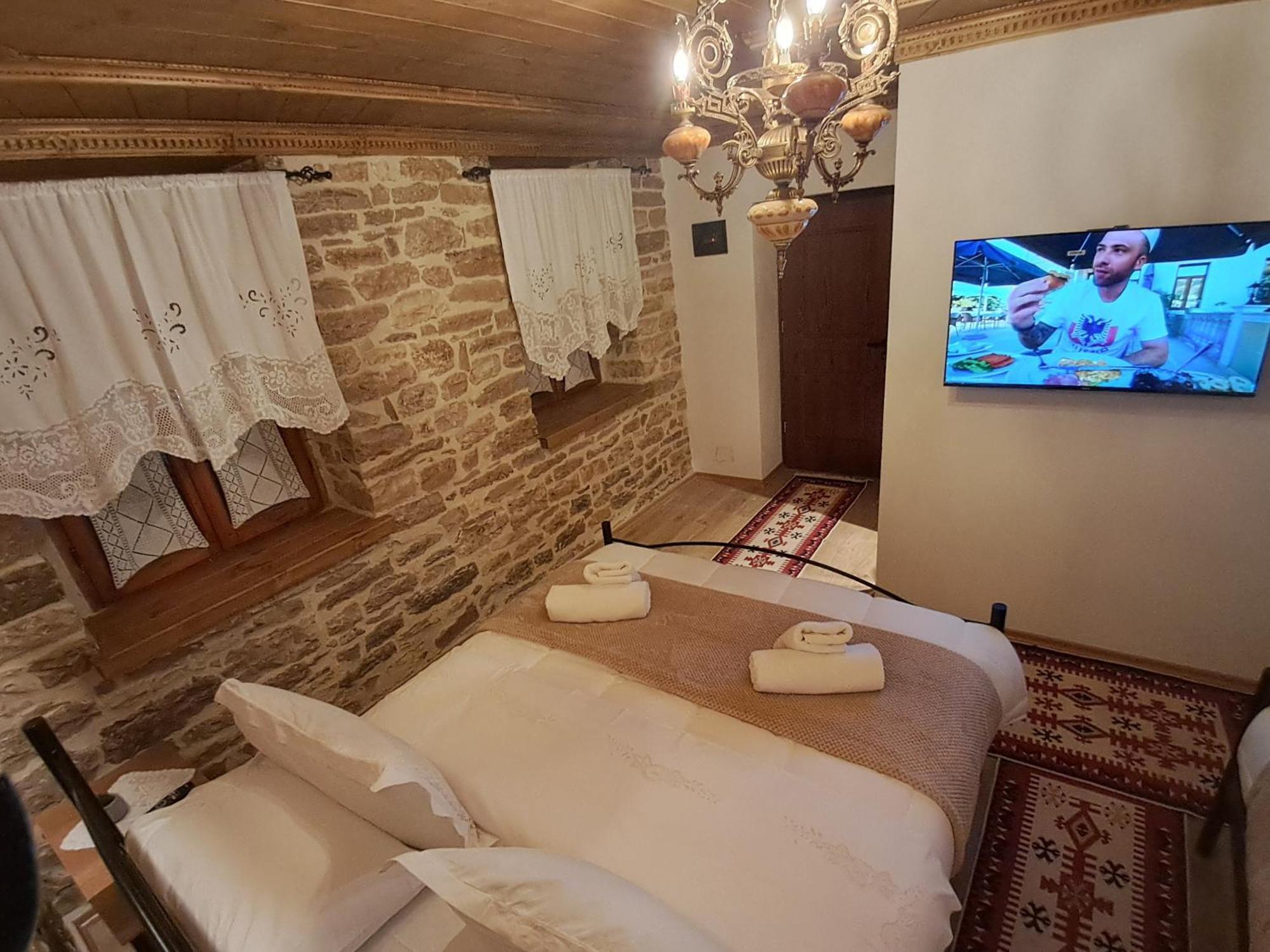 Guest House Hasko Gjirokastër Стая снимка